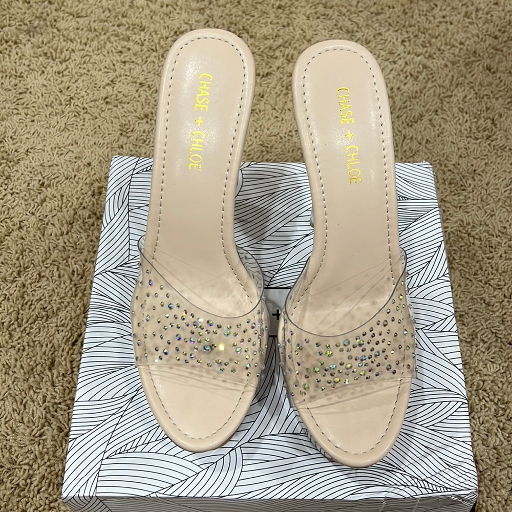 Chase + Chloe Serenity-4 heels Nude size 10.  Wore once for photos.
